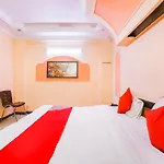Oyo 70499 Khorwal Pg